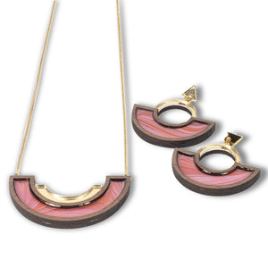Necklace and Earring Set in Peach pattern
